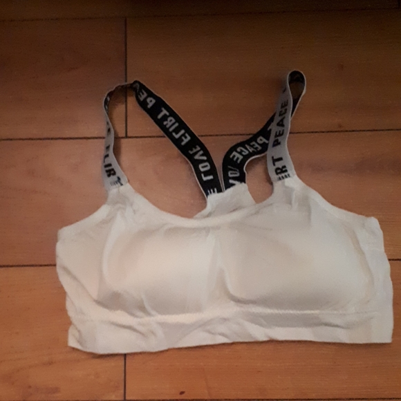 Womans adidas workout outfit - Picture 3 of 3